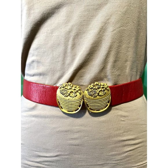 Vintage Paquette Gold Double Flower Basket Belt Buckle on Red Belt - Picture 1 of 6